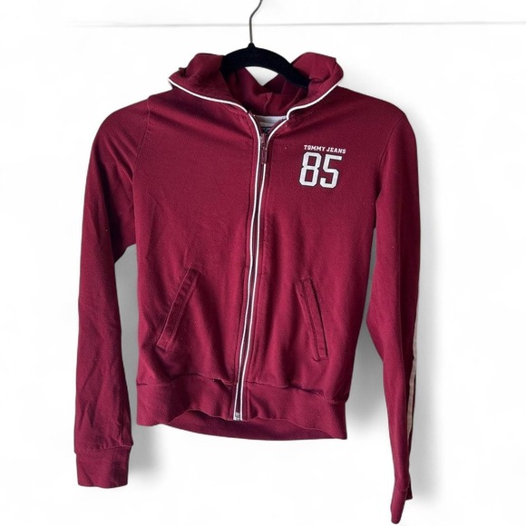 Tommy Hilfiger Tops - Y2K 2003 Tommy Hilfiger burgundy zip-up hoodie